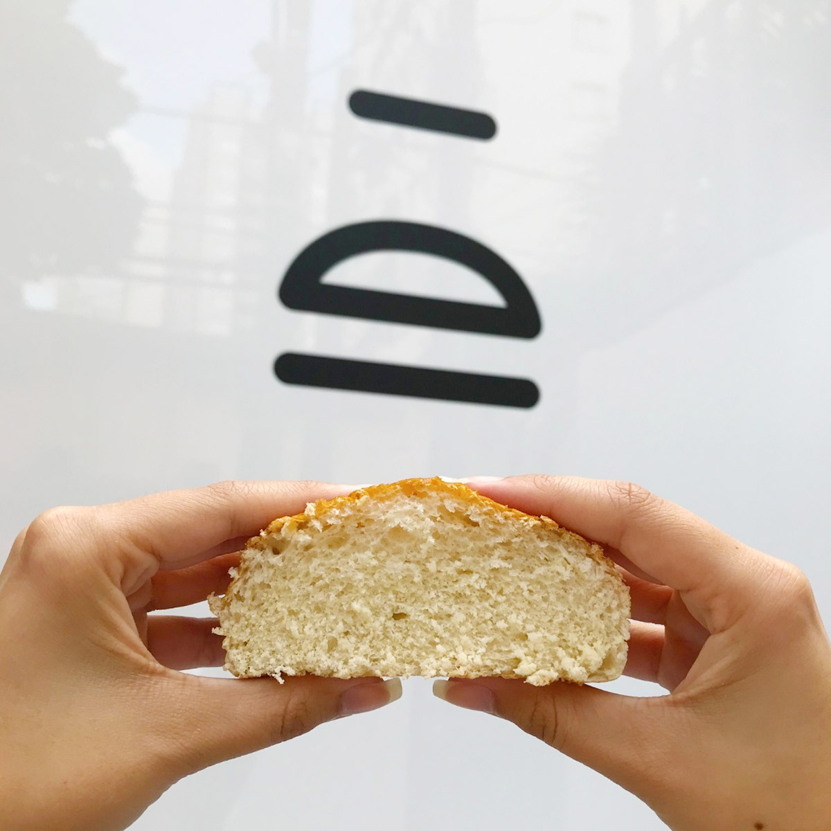 Danielle Gracioso Graphic Designer Vancouver BC Canada – Symbol Logo Food Plein Burger